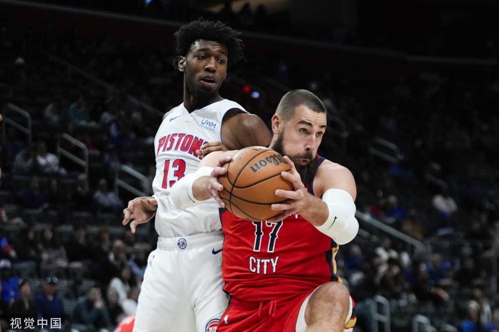 禁区边缘的 禁区边缘的