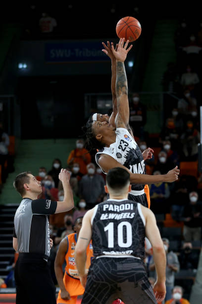 灵活的跑位 灵活的跑位