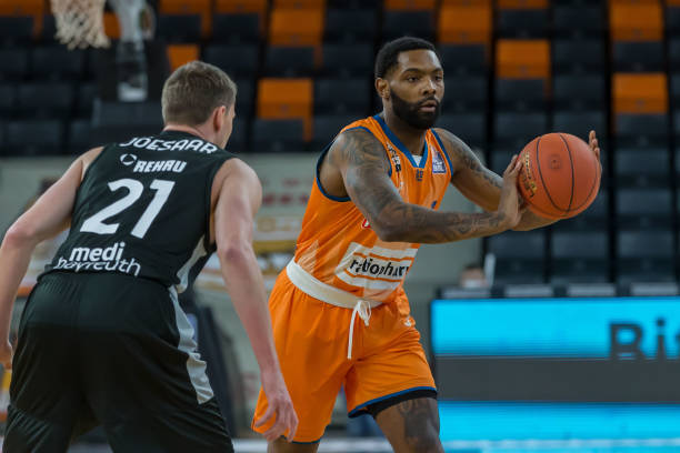 那不勒斯的 那不勒斯的