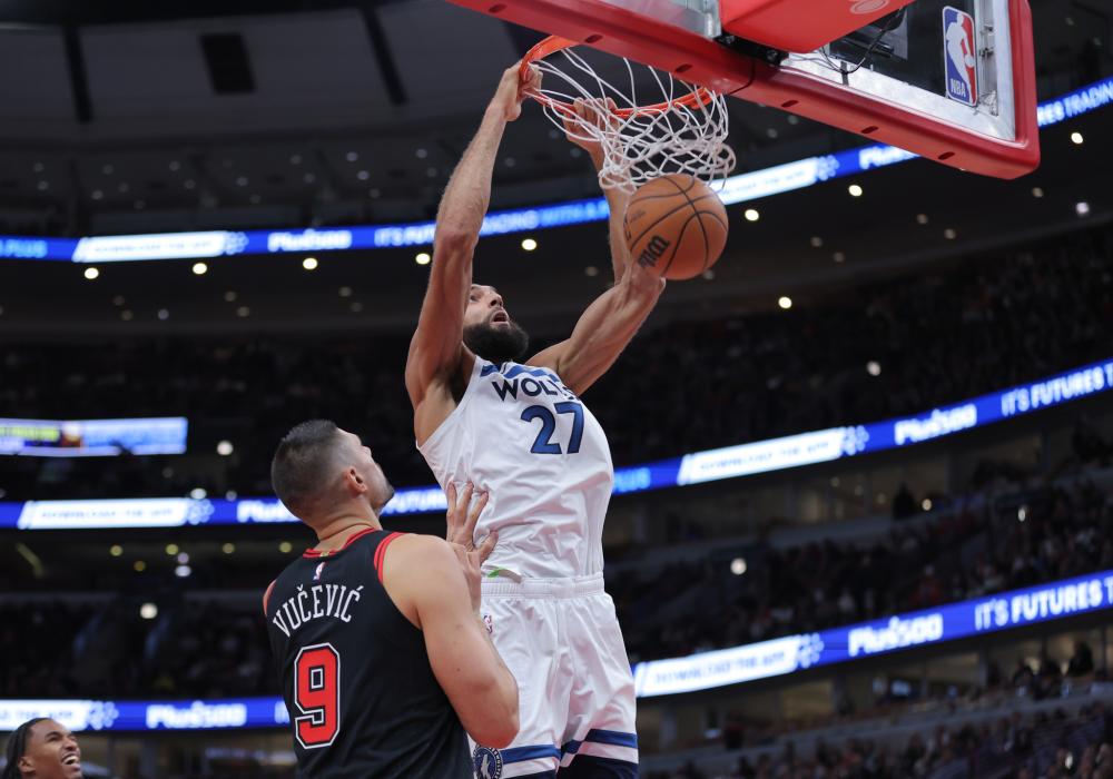 争相采访的 争相采访的